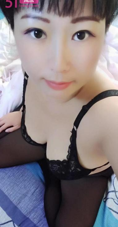 鲅鱼圈89年丰满少妇