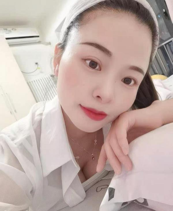 草场坡性感楼凤