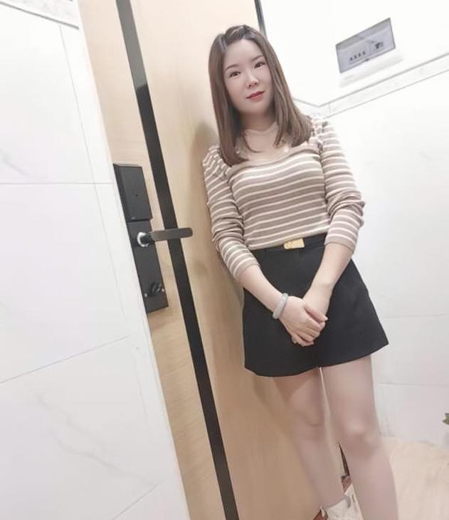 双飞少妇丹丹姐