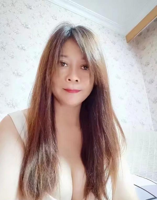 长宁区的巨乳熟女