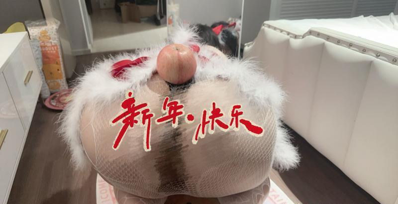 童颜巨乳的女朋友