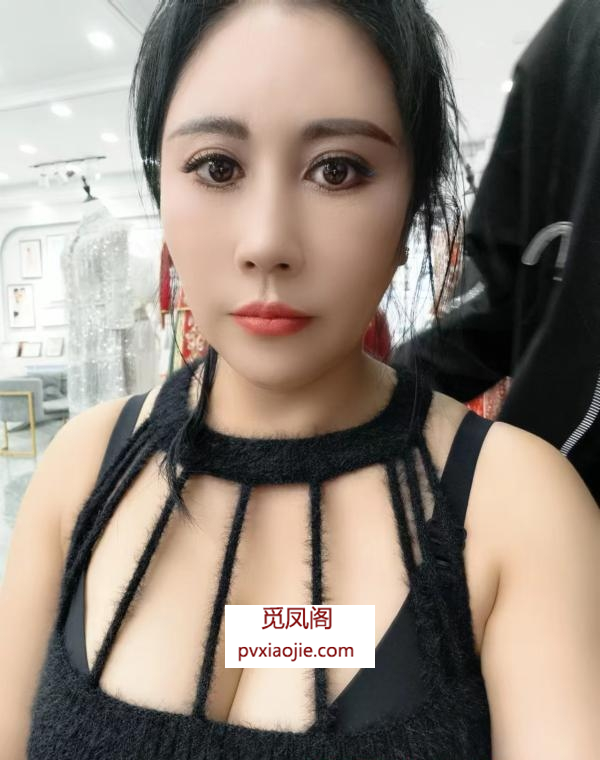 黑丝长腿榨汁姬