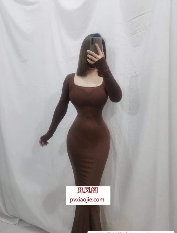 轻熟蜜桃臀米苏