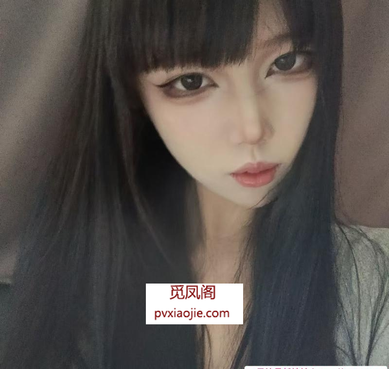 19岁颜值高小猫超好