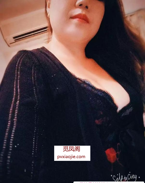 口爆颜射大波妹