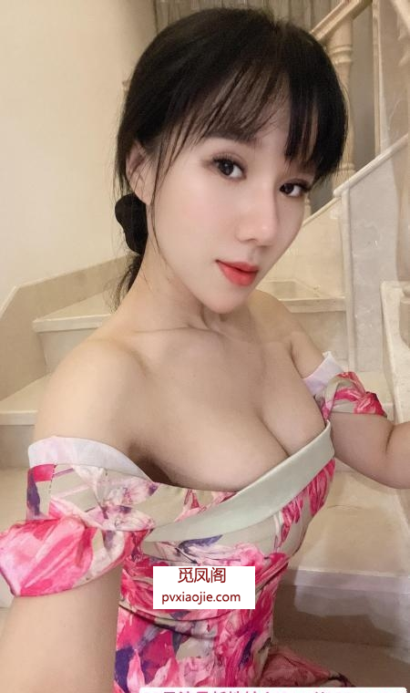 D奶长舌少妇