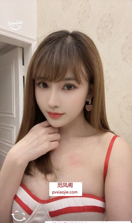 肤白颜值诗诗老师