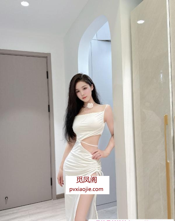 细腰腿长颜值萱萱