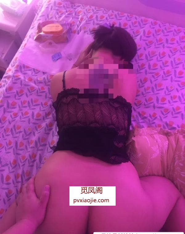 微胖少妇很会吹