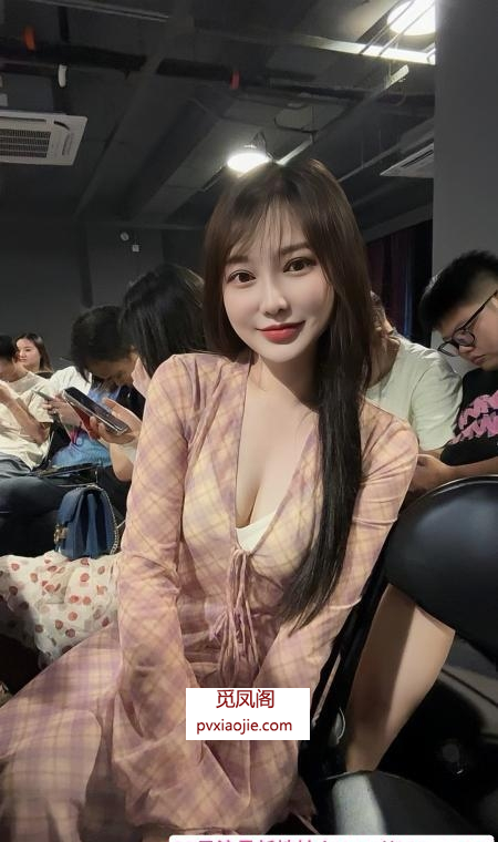 虹口情趣大胸奶糖妹妹