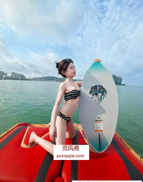 全套舌吻御姐蕾蕾