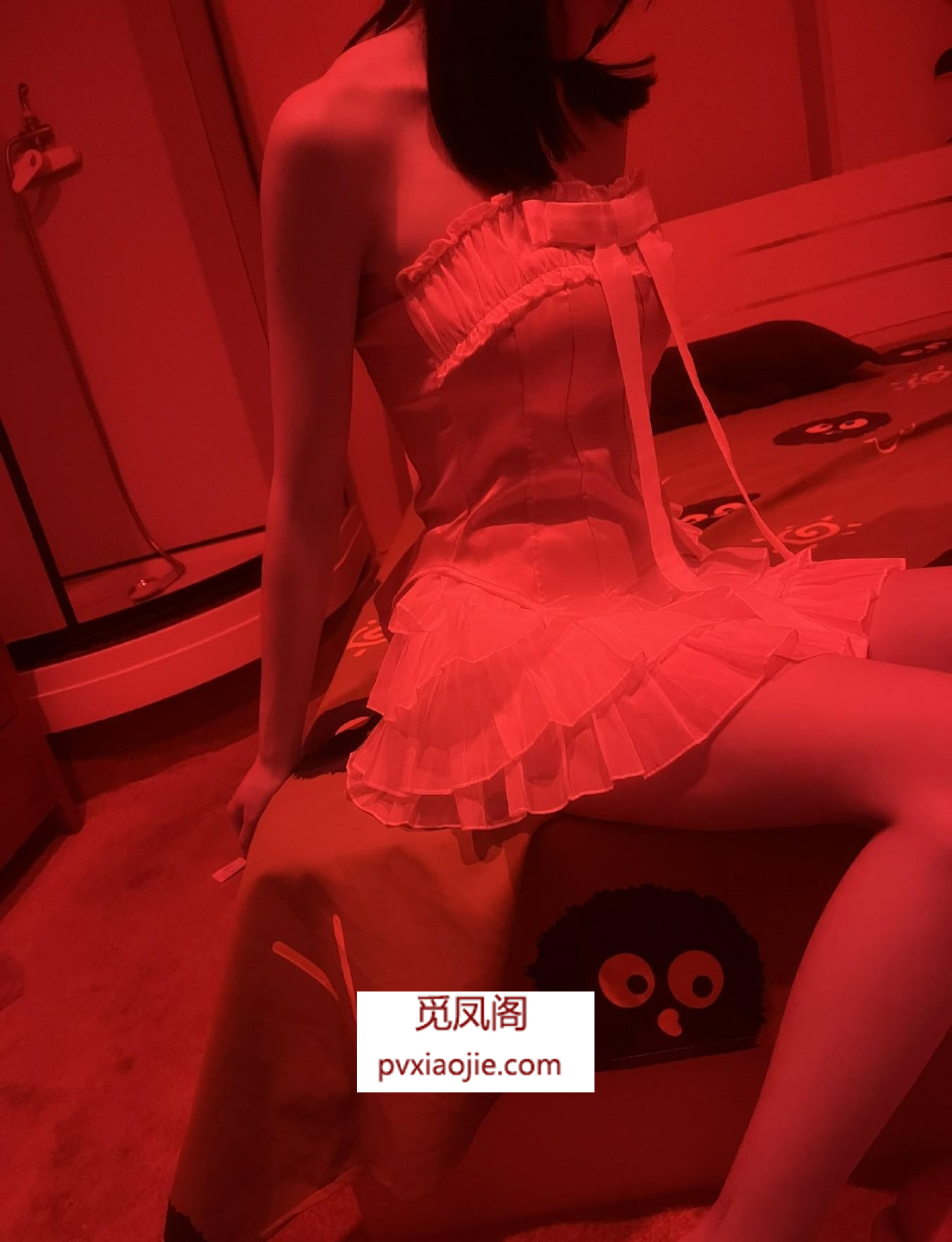 19岁刚入行的漂亮妹子小如