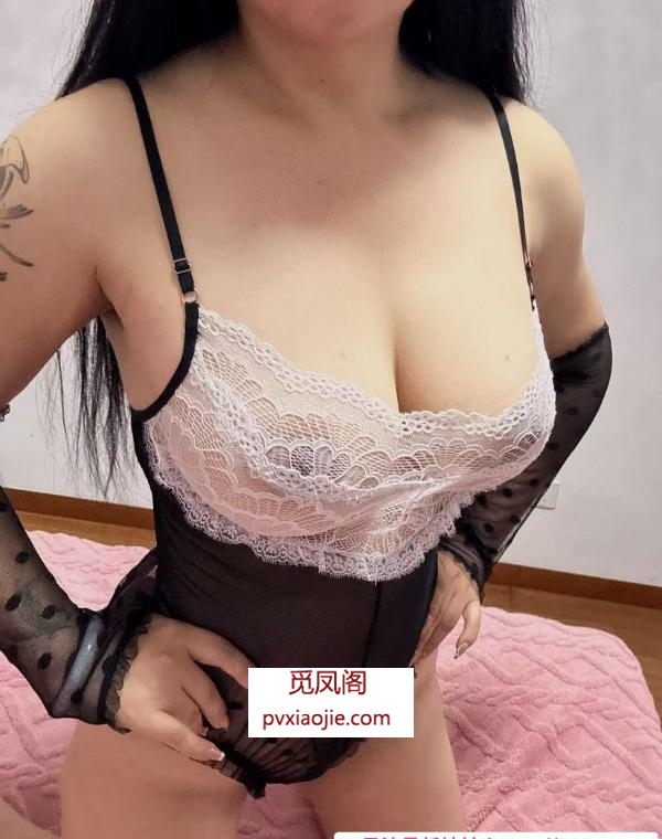 栖霞丰满良家骚妇