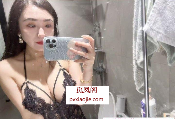 风骚型大奶少妇