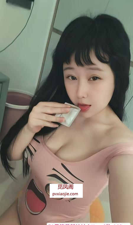 东站娃娃脸巨乳少妇