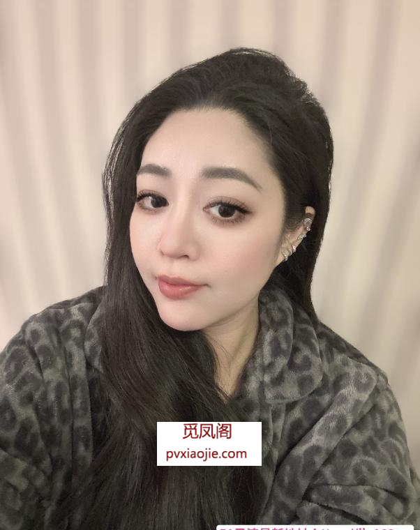 丰满梓琪很有料