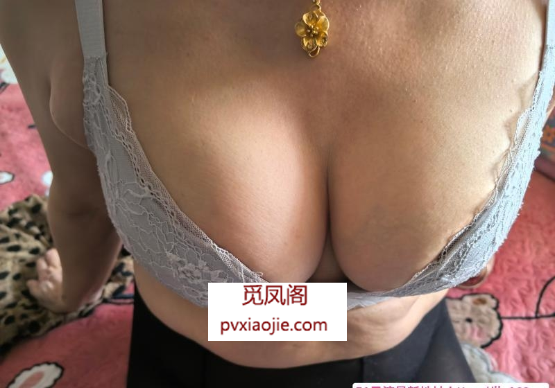丰乳肥臀美三姐