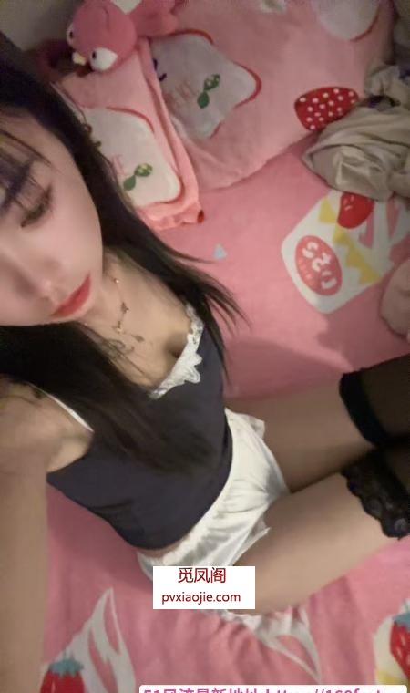 高颜值反差婊萌妹妹